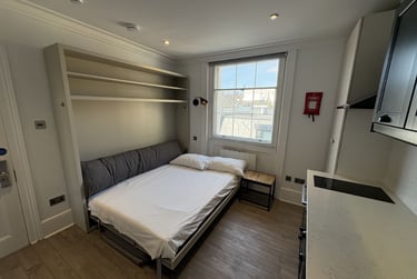 1 bed studio, Baker Street, Marylebone, London, NW16BU - Image 2