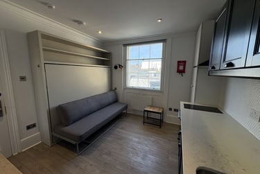 1 bed studio, Baker Street, Marylebone, London, NW16BU - Image 6