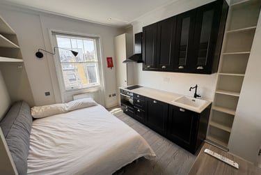 1 bed studio, Baker Street, Marylebone, London, NW16BU - Image 3