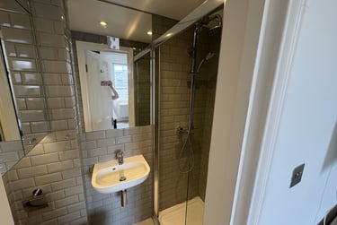 1 bed studio, Baker Street, Marylebone, London, NW16BU - Image 4