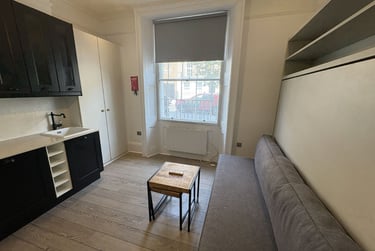 1 bed studio, Baker Street, Marylebone, London, NW16BU - Image 8