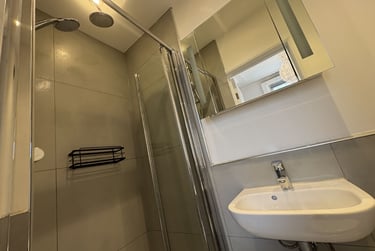 1 bed studio, Baker Street, Marylebone, London, NW16BU - Image 8