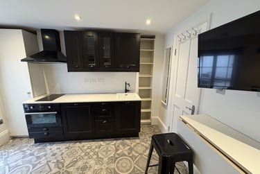 1 bed studio, Baker Street, Marylebone, London, NW16BU - Image 2