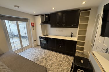 1 bed studio, Baker Street, Marylebone, London, NW16BU - Image 3