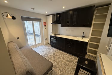 1 bed studio, Baker Street, Marylebone, London, NW16BU - Image 4