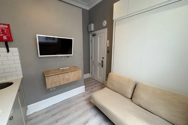 1 bed studio, Baker Street, Marylebone, London, NW16BU - Image 5