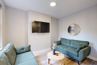 6 bed house, Midland Avenue, Lenton, Nottingham, NG72FD - Image 1