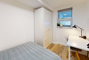 5 bed flat, New Street, City Centre, Falmouth, TR113LQ - Image 10