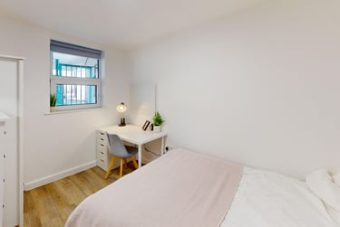 5 bed flat, New Street, City Centre, Falmouth, TR113LQ - Image 11