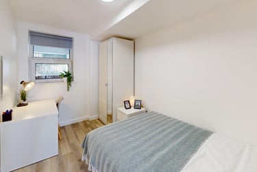 4 bed flat, New Street, City Centre, Falmouth, TR113LQ - Image 4