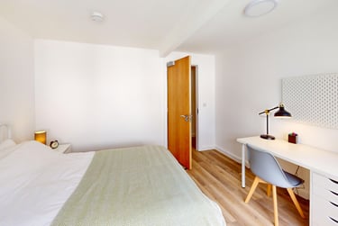 4 bed flat, New Street, City Centre, Falmouth, TR113LQ - Image 6