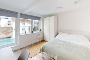 4 bed flat, New Street, City Centre, Falmouth, TR113LQ - Image 7