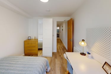 4 bed flat, New Street, City Centre, Falmouth, TR113LQ - Image 4