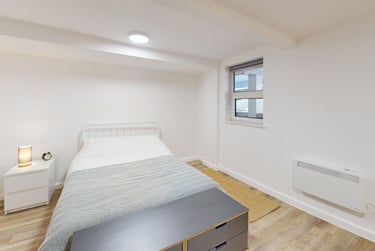 4 bed flat, New Street, City Centre, Falmouth, TR113LQ - Image 6