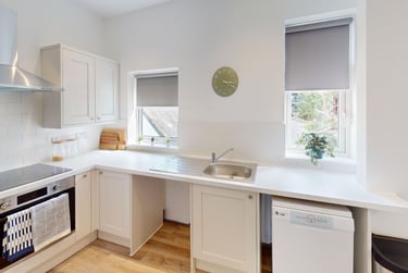 6 bed flat, Bar Road, City Centre, Falmouth, TR114NN - Image 14