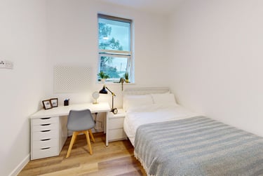 6 bed flat, Bar Road, City Centre, Falmouth, TR114NN - Image 5