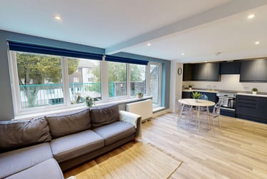 4 bed flat, New Street, City Centre, Falmouth, TR113LQ - Image 1