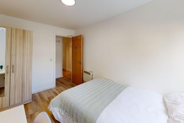 4 bed flat, New Street, City Centre, Falmouth, TR113LQ - Image 7