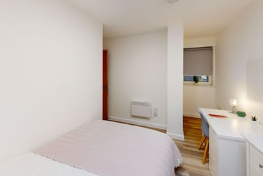 4 bed flat, New Street, City Centre, Falmouth, TR113LQ - Image 9