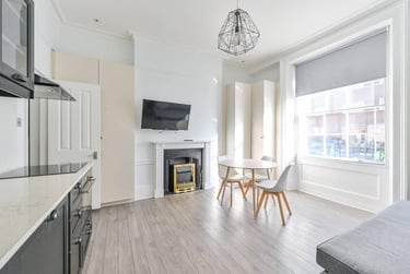 1 bed studio, Baker Street, Marylebone, London, NW16BU - Image 4