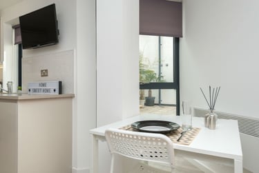 1 bed studio, Verney Street, St Sidwells, Exeter, EX12FP - Image 8