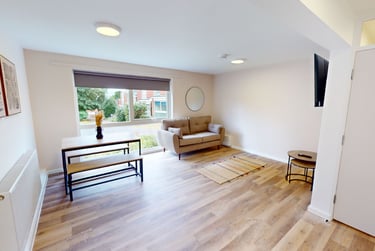 2 bed flat, Lebanon Close, Mount Pleasant, Exeter, EX45EW - Image 2