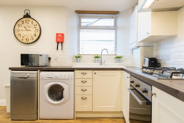 3 bed house, Camden Street, City Centre, Plymouth, PL48NW - Image 11