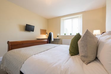 4 bed house, City Bank Road, City Centre, Cirencester, GL71LG - Image 10