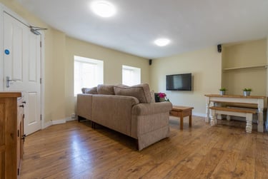 4 bed house, City Bank Road, City Centre, Cirencester, GL71LG - Image 5