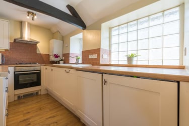 4 bed house, City Bank Road, City Centre, Cirencester, GL71LG - Image 8