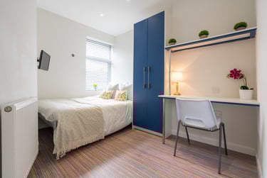 4 bed house, Cauldon Road, Shelton, Stoke, ST42BS - Image 10