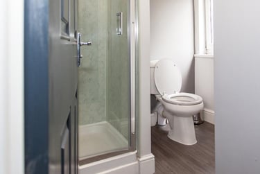 6 bed house, Moy Road, Cathays, Cardiff, CF244SG - Image 2