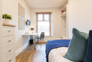 3 bed house, Camden Street, City Centre, Plymouth, PL48NW - Image 3