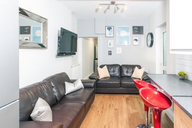 6 bed house, Inverness Place, Cathays, Cardiff, CF244SA - Image 1