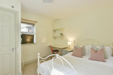 8 bed house, Clinton Avenue, Mount Pleasant, Exeter, EX47BA - Image 7