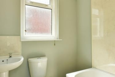 8 bed house, Clinton Avenue, Mount Pleasant, Exeter, EX47BA - Image 3