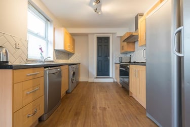 7 bed house, Mackintosh Place, Plasnewydd, Cardiff, CF244RJ - Image 13