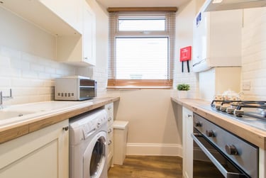 3 bed house, Camden Street, City Centre, Plymouth, PL48NW - Image 8