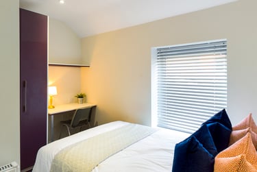 5 bed house, Queen Anne Street, Shelton, Stoke, ST42EQ - Image 2