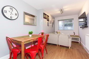 7 bed house, Daniel Street, Cathays, Cardiff, CF244NY - Image 1