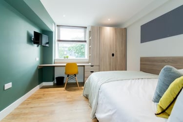 2 bed flat, Bankfield Road, Springwood, Huddersfield, HD13HR - Image 2