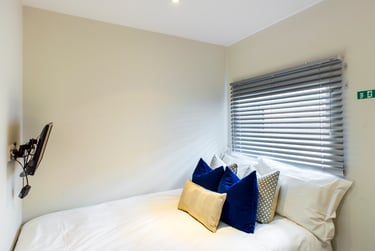 5 bed house, Queen Anne Street, Shelton, Stoke, ST42EQ - Image 5