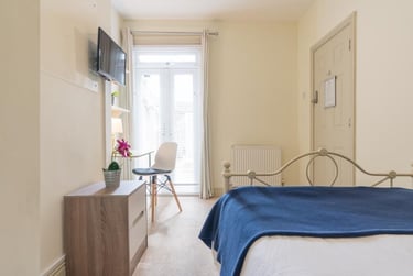 7 bed house, Manners Road, University of Portsmouth, Portsmouth, PO40BB - Image 2