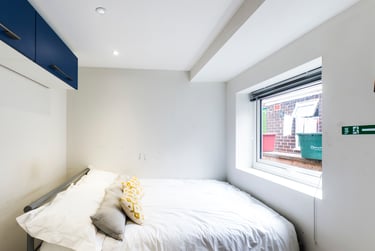 2 bed house, Stubbs Gate, Basford, Newcastle under Lyme, ST51LU - Image 5