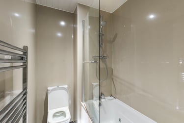 2 bed house, Stubbs Gate, Basford, Newcastle under Lyme, ST51LU - Image 3