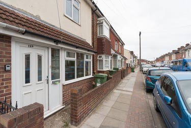 7 bed house, Fawcett Road, Southsea, Portsmouth, PO40DH - Image 2