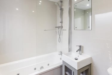 5 bed house, Cauldon Road, Shelton, Stoke, ST42ED - Image 3