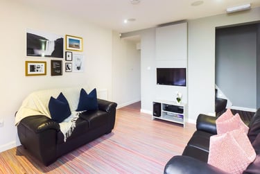 4 bed house, Carlton Road, Shelton, Stoke, ST42BG - Image 1