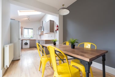 6 bed house, Cycle Road, Lenton, Nottingham, NG72DT - Image 1