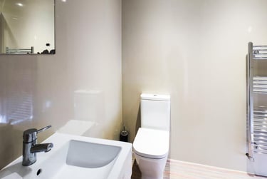 3 bed house, Cauldon Road, Shelton, Stoke, ST42EB - Image 5